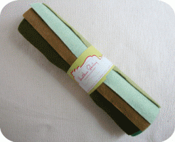 Heather Bailey Designer Felt Squares - Green Palette Pack